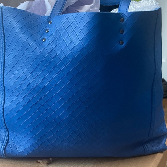 Authentic Bottega Veneta Intrecciato-Mirage Large Tote EUC - Picture 10 of 16